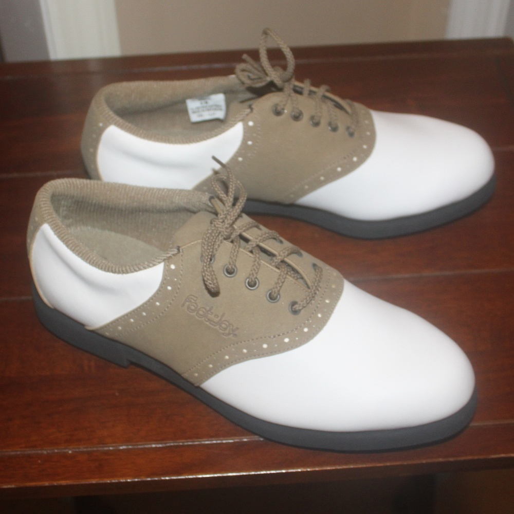 FootJoy Green-Joys Golf Shoes LaceUp Metal cleats White Tan 9 NEW without Tags…